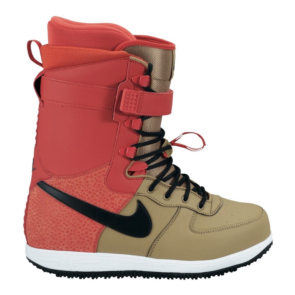 Snowboarding boots